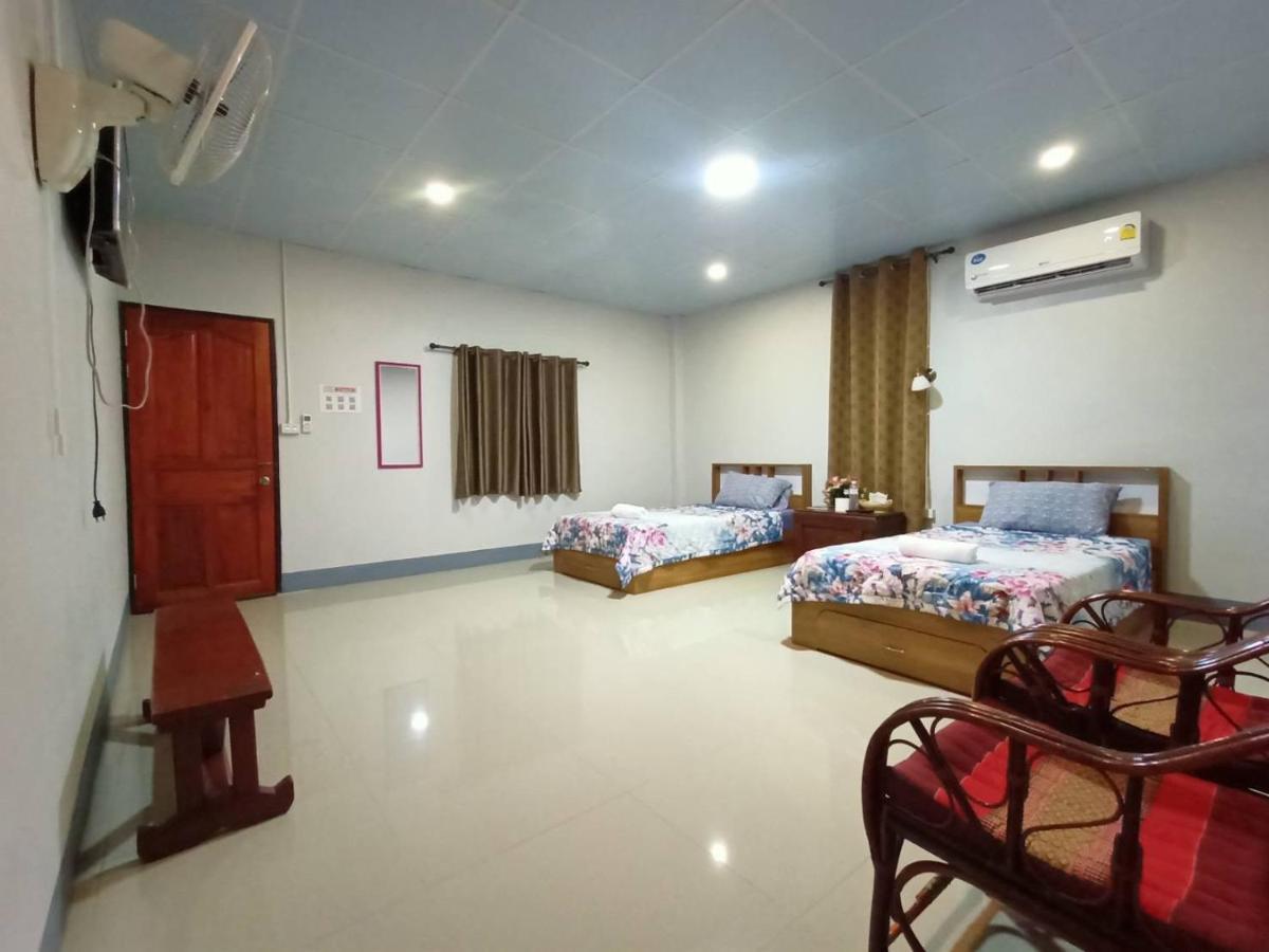 Muangchaem House Hotel Mae Chaem Exterior photo
